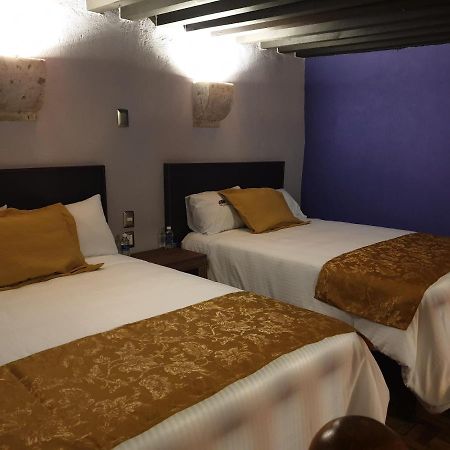 Hotel Don Carlos มอเรเลีย ภายนอก รูปภาพ